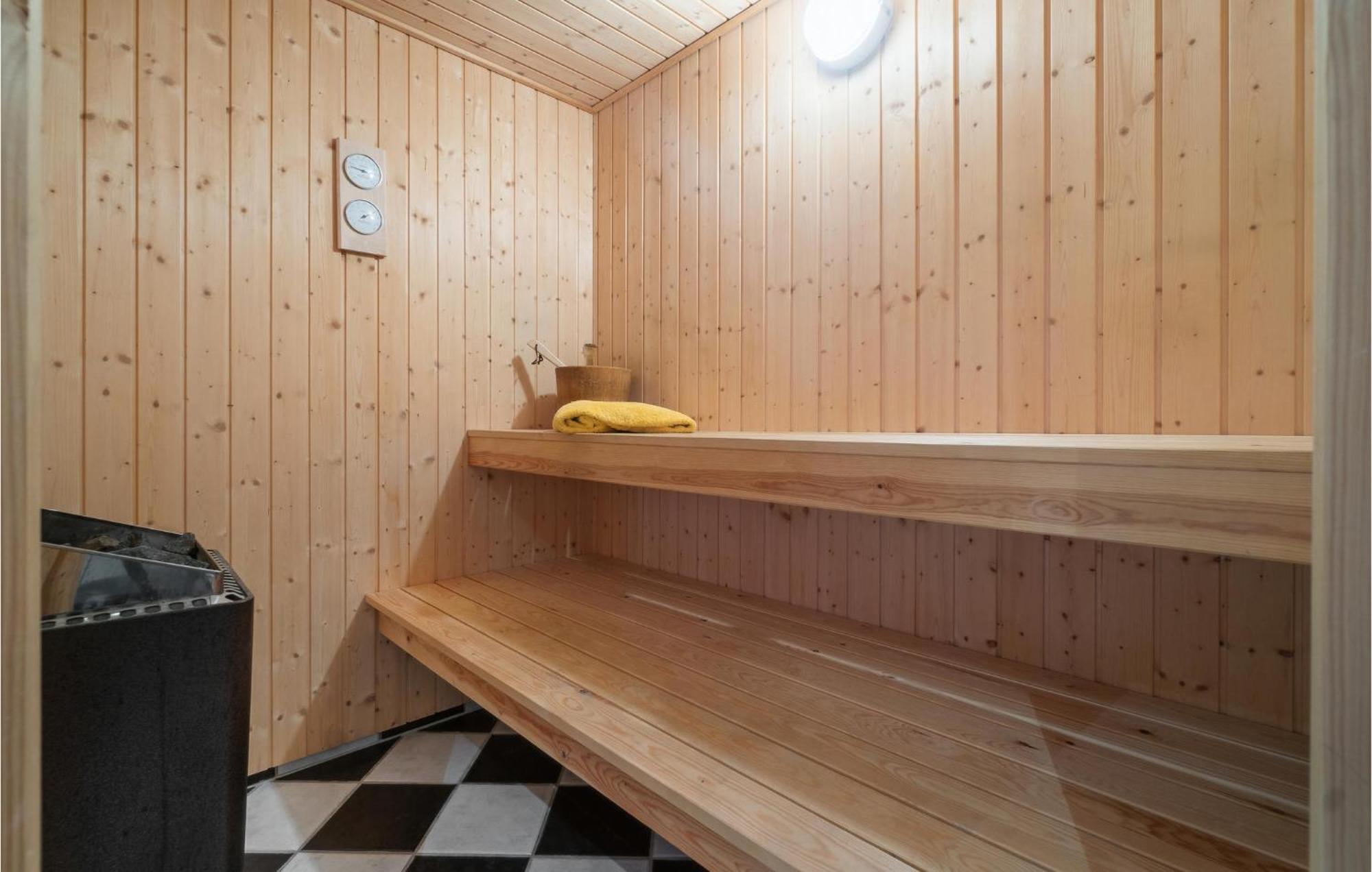 Amazing Home In Hasle With Wifi Zewnętrze zdjęcie